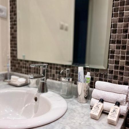 الدار البيضاء Bed & Breakfast In Designer Appartement المظهر الخارجي الصورة