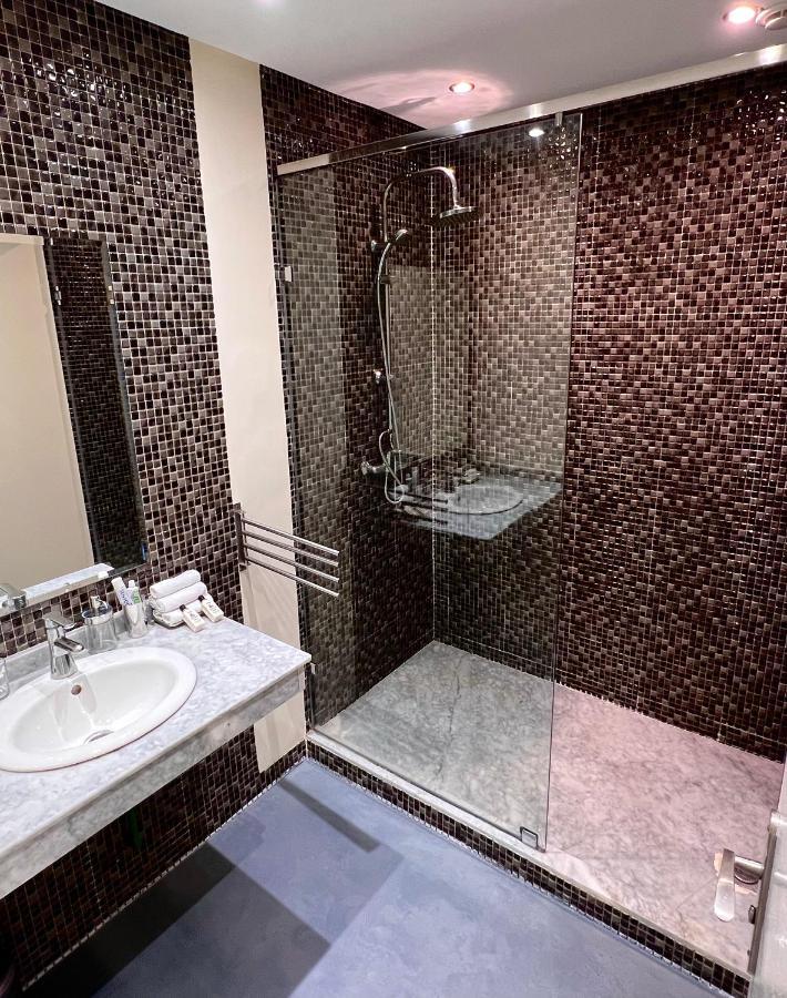 الدار البيضاء Bed & Breakfast In Designer Appartement المظهر الخارجي الصورة